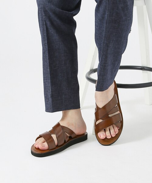 一部店舗＋WEB限定】クロスレザー アクセント サンダル｜アルフレッド