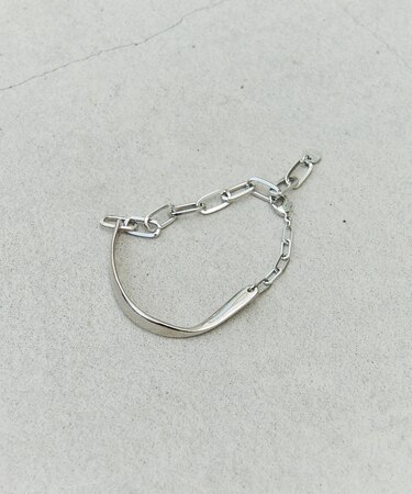 プレートチェーンブレスレット