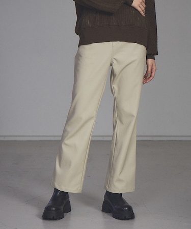 【展開店舗限定】エコレザーセミフレアパンツ