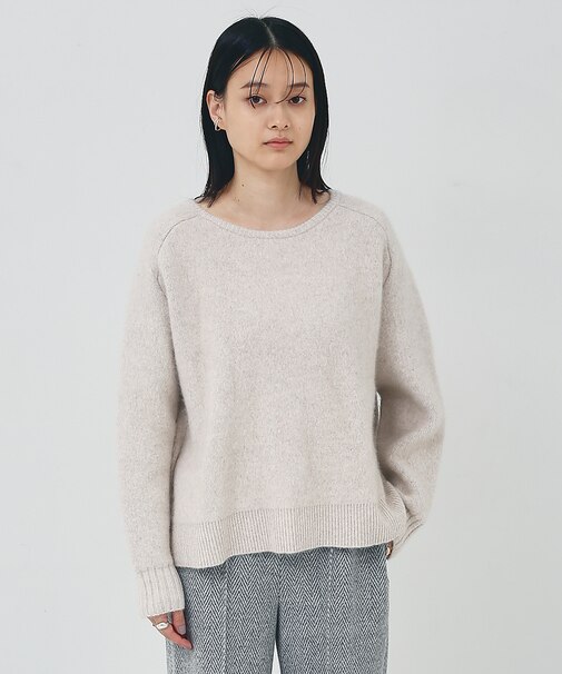 ラクーン混 フォルムニットプルオーバー