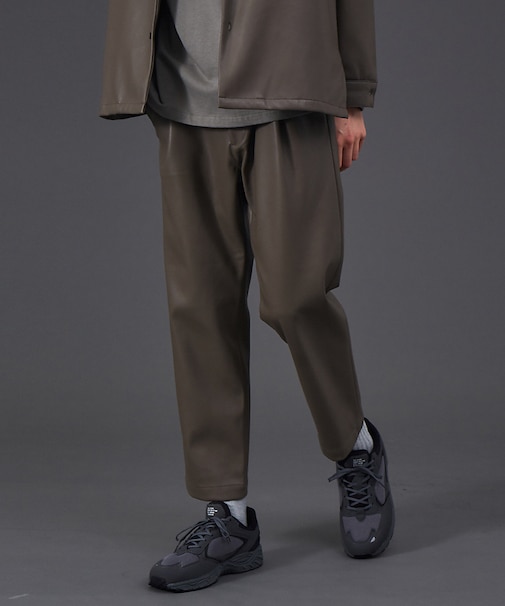 【MYSELF ABAHOUSE】ネオレザー ワンタック スリム テーパード パ