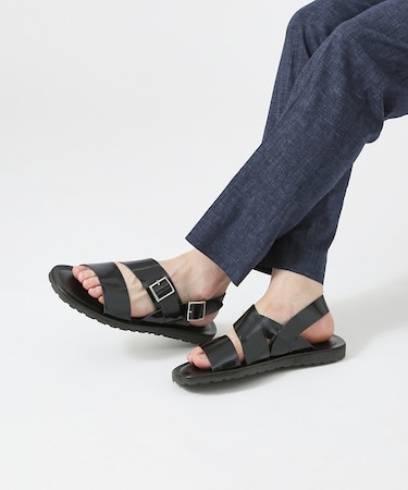 バックル ストラップ レザーサンダル
