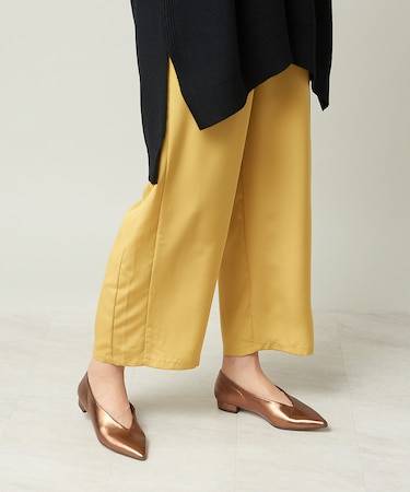 【WEB限定】ポインテッドVカットパンプス