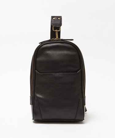 【一部店舗+WEB限定】レザーボディーバッグ