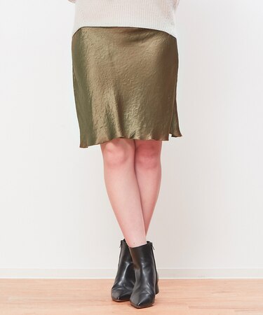 【BAILA×佐藤佳菜子コラボ】サテンミニスカート