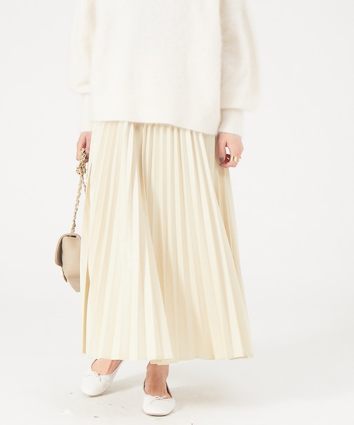 エアリーレザープリーツスカート