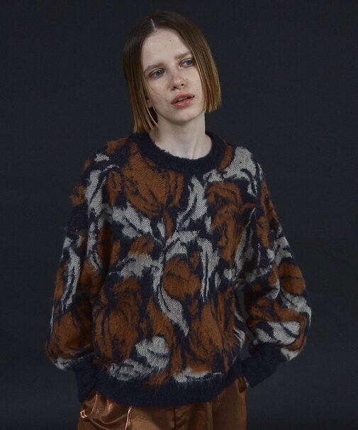 ボタニカル ジャガード ニット