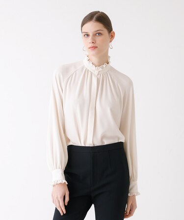 バックサテンアムンゼンフリルカラーブラウス