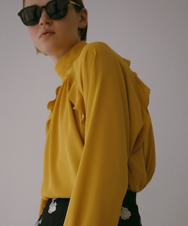 袖リブフリルブラウス