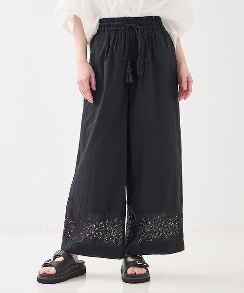 eyelet embroidelyイージーパンツ アイレット刺繍パンツ｜デザイン