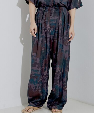 【セットアップ着用可】スプラッシュプリントドロスト パンツ