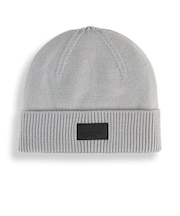 ESS ELEVATED RUBBER PATCH LOW CROWN BEANIE