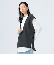 Uネックベスト × ロングスリーブTシャツ （セットアイテム）