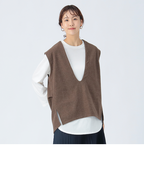 Uネックベスト × ロングスリーブTシャツ （セットアイテム）