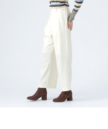 金ボタン アジャスト パンツ