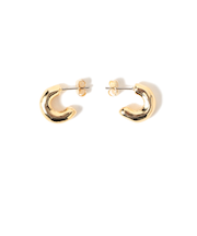 ニュアンス ハーフ ピアス