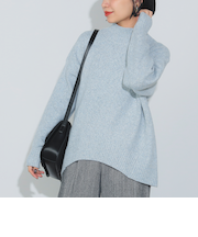 オーバーサイズ ハイネックニット（洗濯機可能）