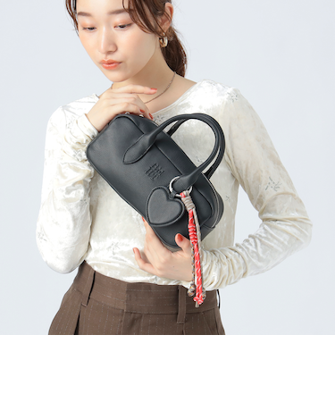 チャーム付き ボストン バッグ