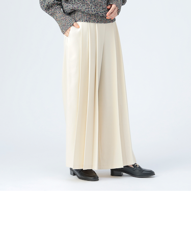 プリーツ デザイン パンツ