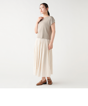 フレンチ スリーブ プルオーバー × フレア スカート（セットアイテム）