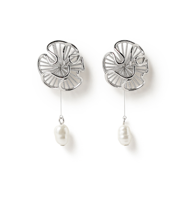 フェイクパール 2連 フラワー ピアス