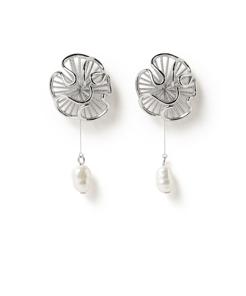 フェイクパール 2連 フラワー ピアス