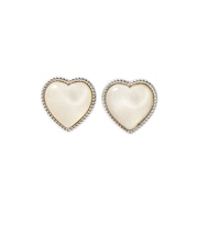 ぷっくり ハートピアス