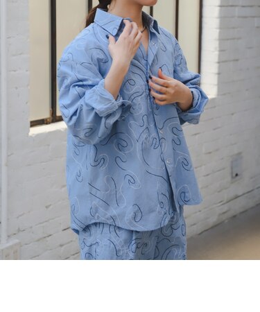 ambiance / Embroidery Shirt（S～M）