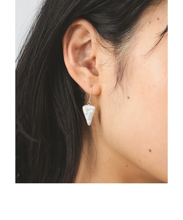 シルバー 淡水 三角パール ピアス