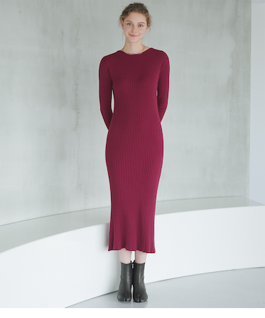 リブニットフレアワンピ