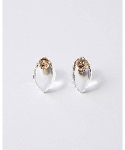 【ほぅ】＊SALE＊彫刻ドロップシェル大粒イヤリング ピアス シェルグロウ｜ハリオランプワークファクトリーの通販｜&mall