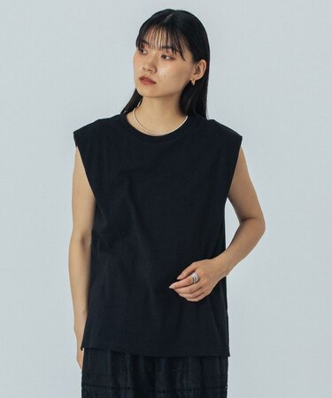 SHOULDER TUCKED SLEEVELESS TEE
