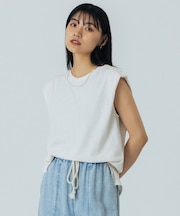 SHOULDER TUCKED SLEEVELESS TEE