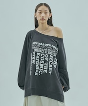 TUCK SLEEVE GRAPHIC LOGO SWEAT