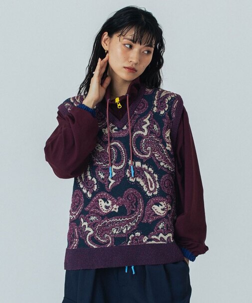 PAISLEY JAQUARD KNIT VEST