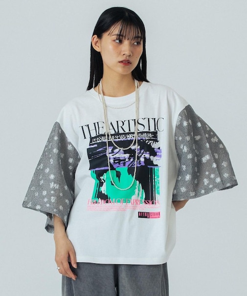 FLOWER SLEEVE GRAPHIC TOP