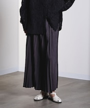 PLEATED SKIRT