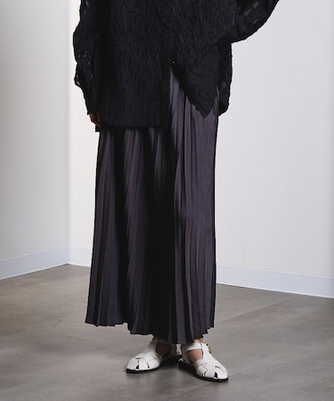 PLEATED SKIRT