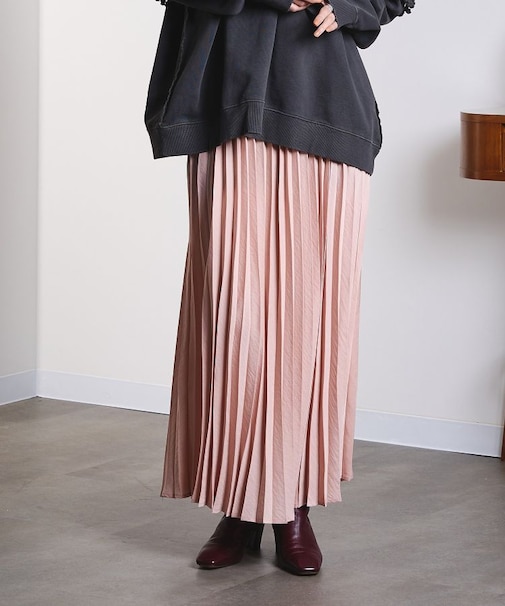 PLEATED SKIRT