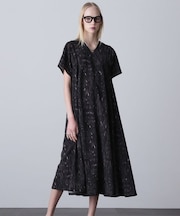 ＰＲＩＮＴ Ｖ ＮＥＣＫ ＤＲＥＳＳ