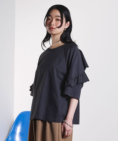 BACK RAFFLE TEE