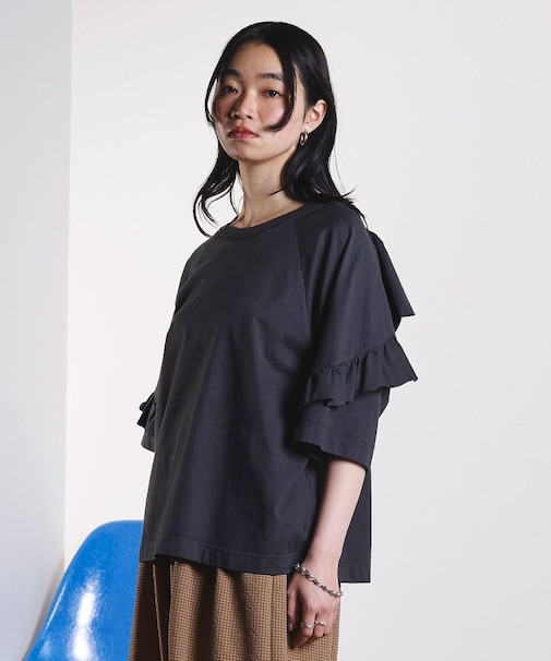 BACK RAFFLE TEE