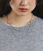 CHAIN NECKLACE
