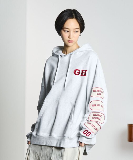 EMBROIDERY HOODED SWEAT
