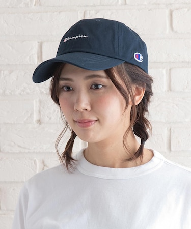 【CHAMPION/チャンピオン】【洗練されたスクリプトロゴ】チャンピオン ローキャップ 筆記体刺繍 定番ストリート アメカジ
