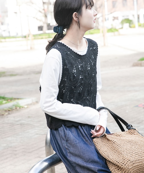 カギバリニット×ロングTシャツ