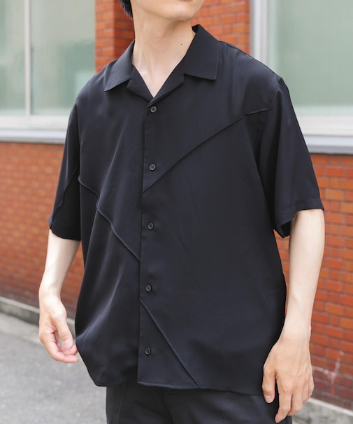 パネルピンタックオープンカラー半袖シャツ