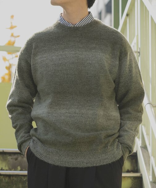 スペースダイクルーネックニット