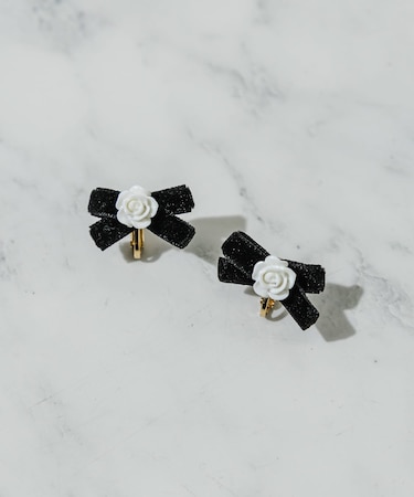 ローズリボンイヤリング