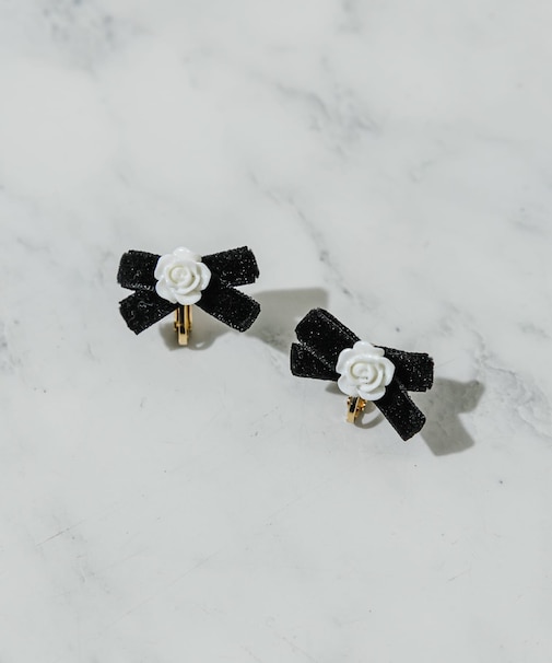 ローズリボンイヤリング